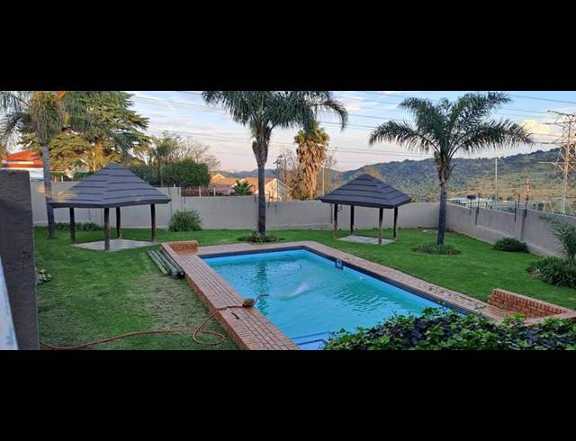 2 BEDROOM APARTMENT FOR SALE IN LINMEYER